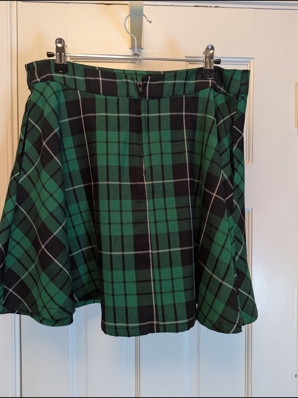 Hot Topic Green and Black Plaid Skater Skirt with Serpent Patch - Picture 3 of 7